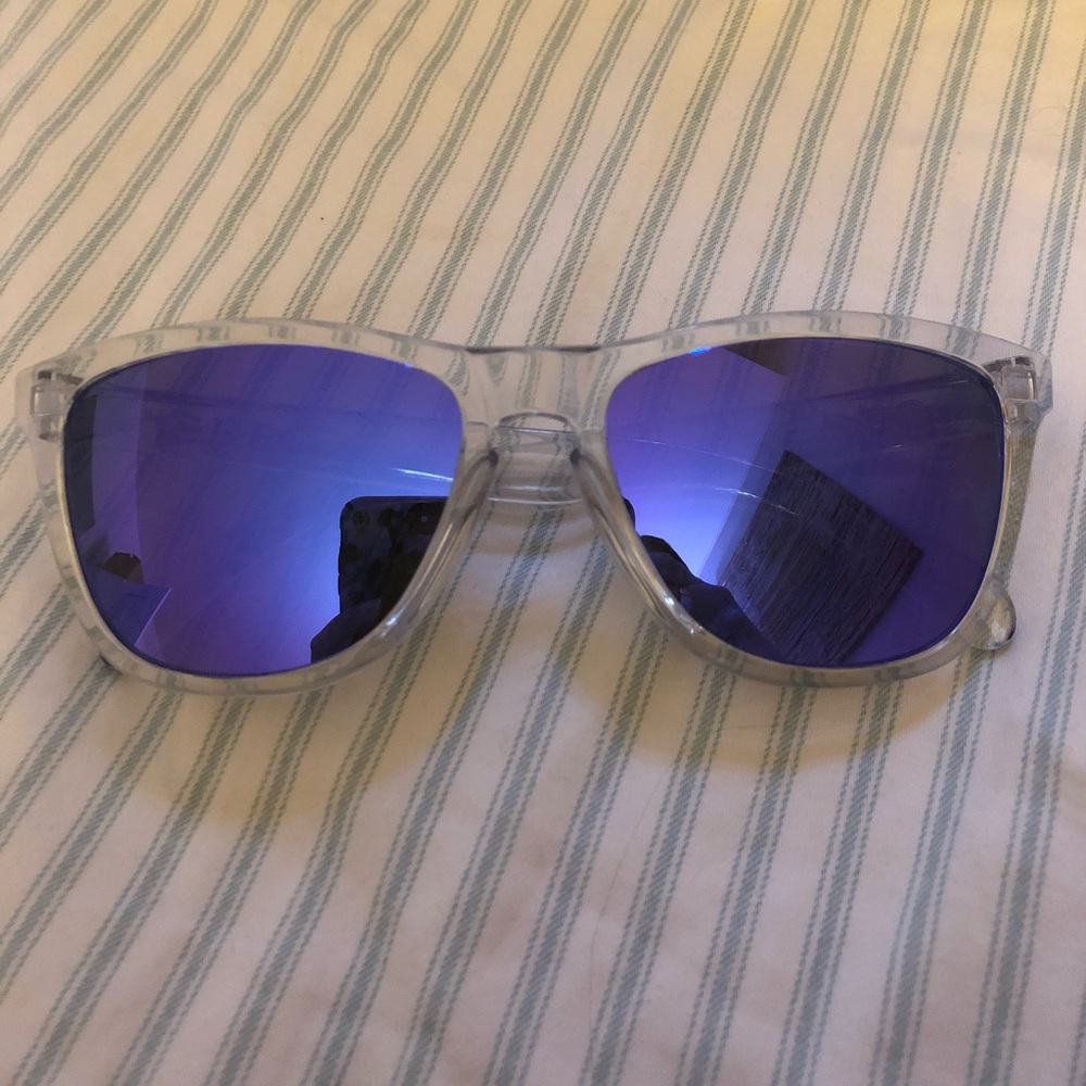 Oakley Frogskins clear with Violet Iridum Lenses